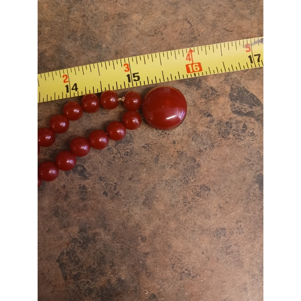 Vintage Bakelite Red Orange Strand Graduated Bead Necklace Round Clasp 16 Inch - Picture 8 of 13